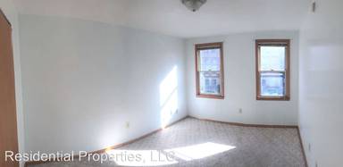 Main picture of 813 Evergreen Ave