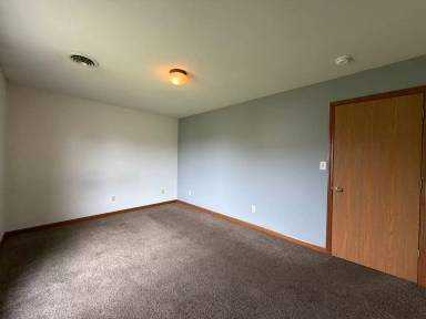 Main picture of 279 Woodridge Ct