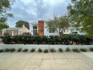 Main picture of 2240 Patricia Ave