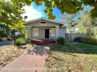 Main picture of 2041 1st St