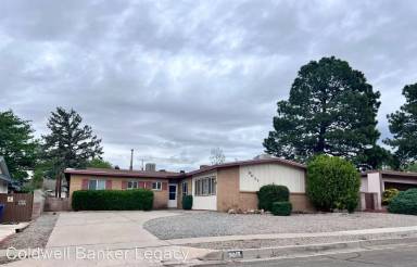Main picture of 9017 Aspen Ave NE