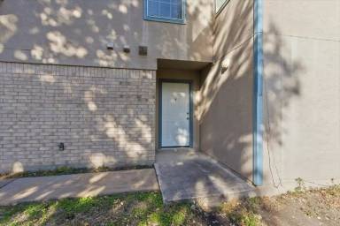 Main picture of 115 Crest Dr