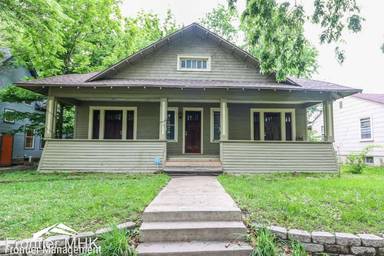 Main picture of 1010 Pierre St