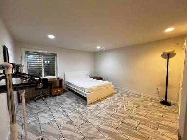 Main picture of 340 N 42nd St
