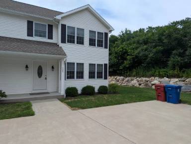 Main picture of 227 River Rd