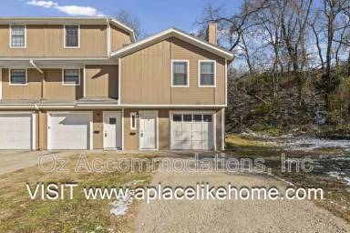 Main picture of 3141 Eaton St