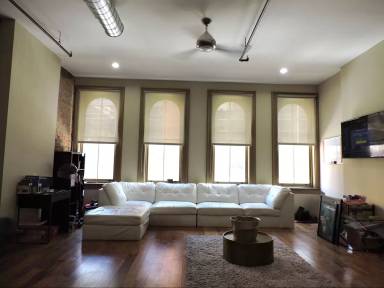 Main picture of 641 Walnut St