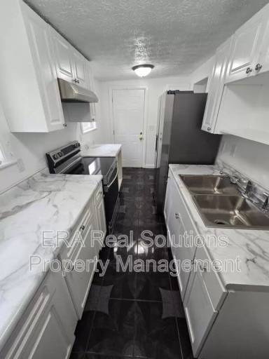 Main picture of 282 S Princeton Ave
