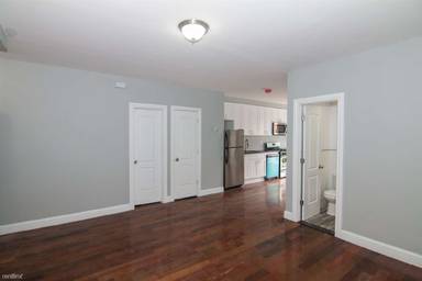 Main picture of 922 Mother Gaston Blvd
