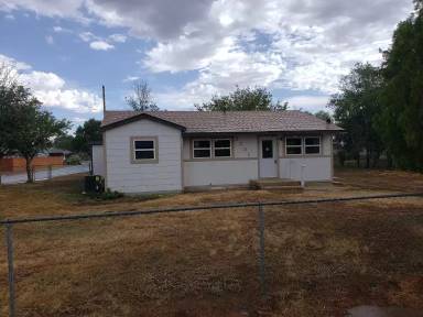 Main picture of 3301 Jarvis St