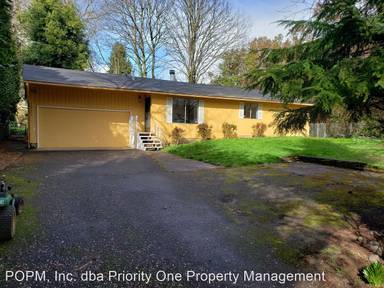 Main picture of 10523 NE Brazee St