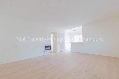 Main picture of 3421 Hyde Park Blvd