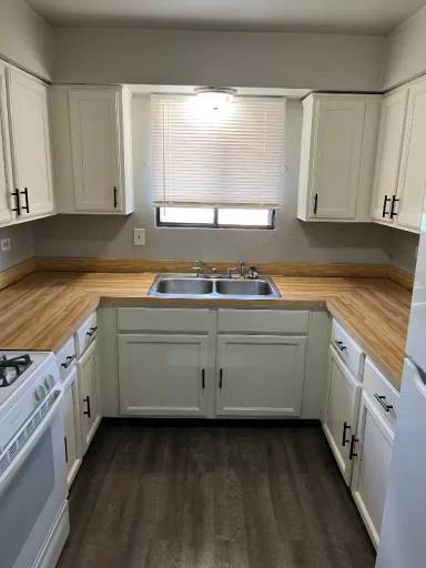 Main picture of 7718 Wildwood Ct