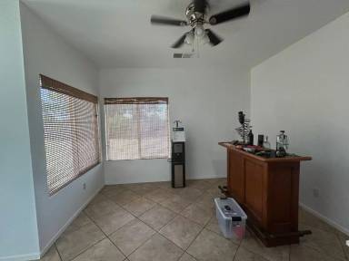 Main picture of 1769 W Columbia Way