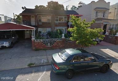Main picture of 917 E 32nd St