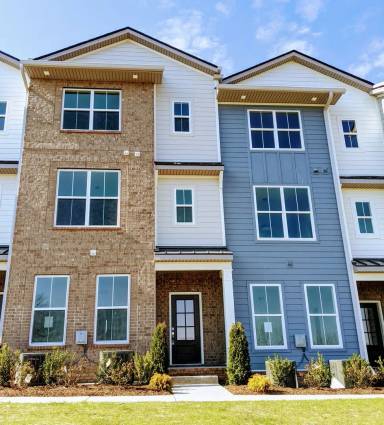 Main picture of 202 Greenbrook North Way