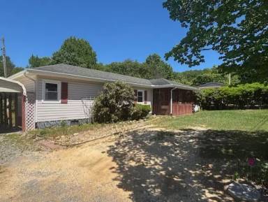 Main picture of 132 Hensley Loop