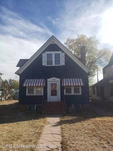 Main picture of 1115 N Weber St