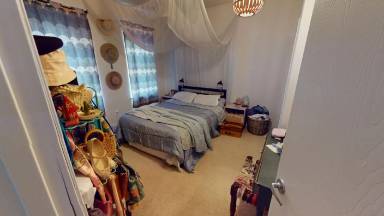 Main picture of 3861 McRee Ave