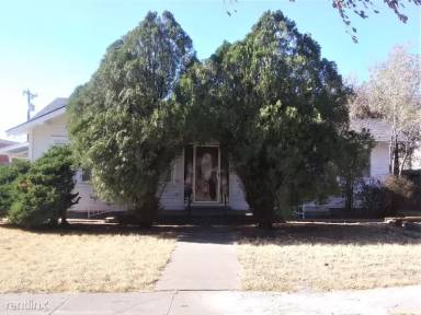 Main picture of 1404 S Jefferson St