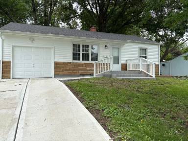 Main picture of 5517 Willow Ave