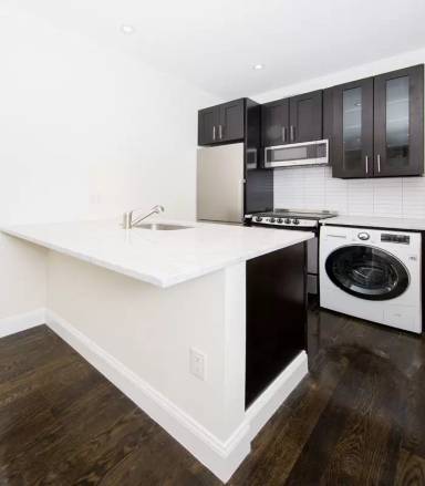 Main picture of 106 Bedford Ave