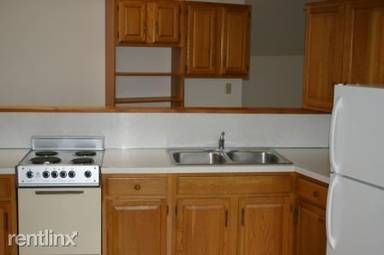 Main picture of 144 N Market St