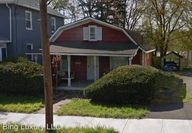 Main picture of 304 Corliss Ave