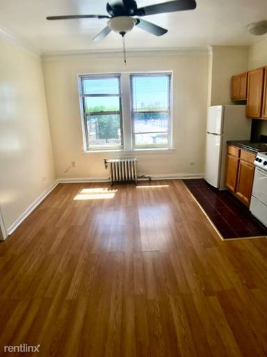 Main picture of 4521 N Malden St