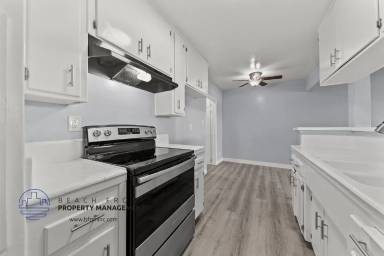 Main picture of 3615 Elm Ave