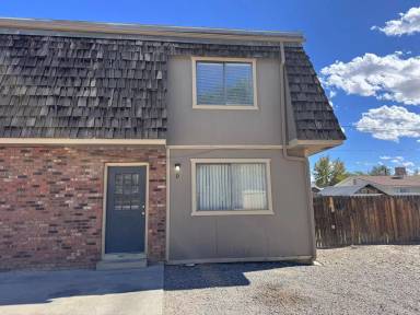 Main picture of 3211 Opal Ct