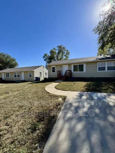 Main picture of 1523 W 22nd Ter