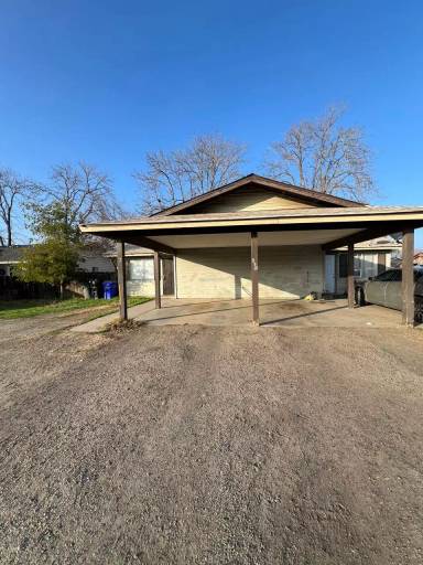 Main picture of 850 Charles Ln