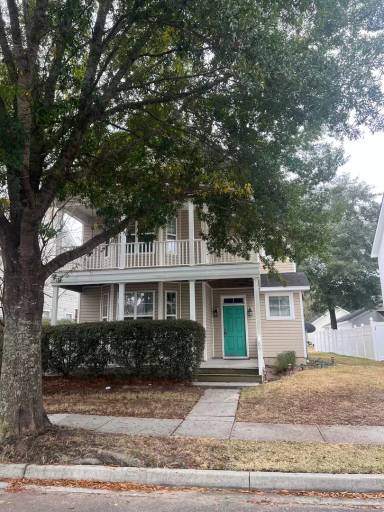 Main picture of 65 10th Ave
