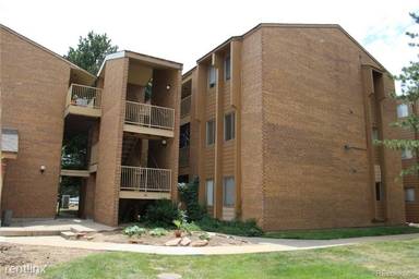 Main picture of 3313 Madison Ave