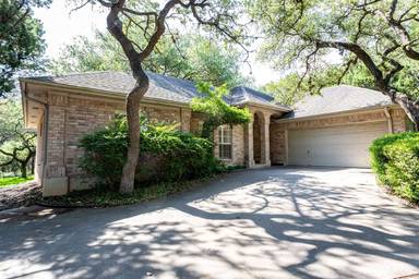 Main picture of 120 Long Wood Ave