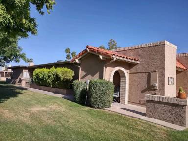 Main picture of 25247 S Saddletree Dr