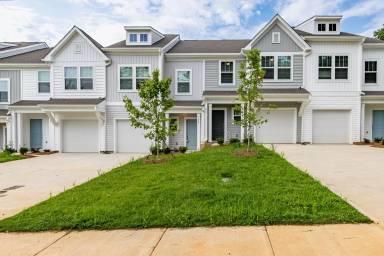 Main picture of 204 Grant St