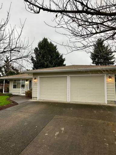 Main picture of 604 26th Ave SE