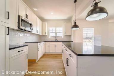 Main picture of 6522 110th St