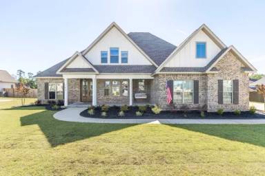 Main picture of 105 Dewberry Trl