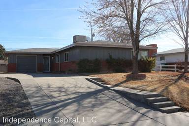 Main picture of 2304 N Western Ave