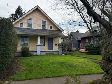 Main picture of 4134 N Kerby Ave