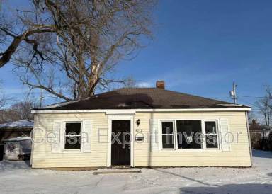Main picture of 4315 S Colonial Ave