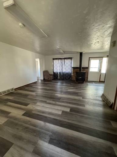 Main picture of 701 14th Ave N