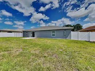 Main picture of 2396 SW Kent Cir