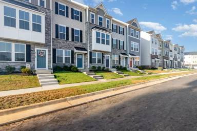 Main picture of 4936 Dunhaven Dr