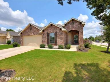 Main picture of 2532 Etta May Ln
