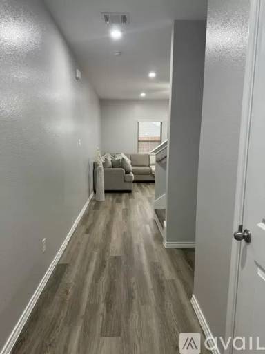 Main picture of 860 Moonwake Dr