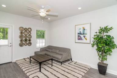 Main picture of 1166 Walker Point Way